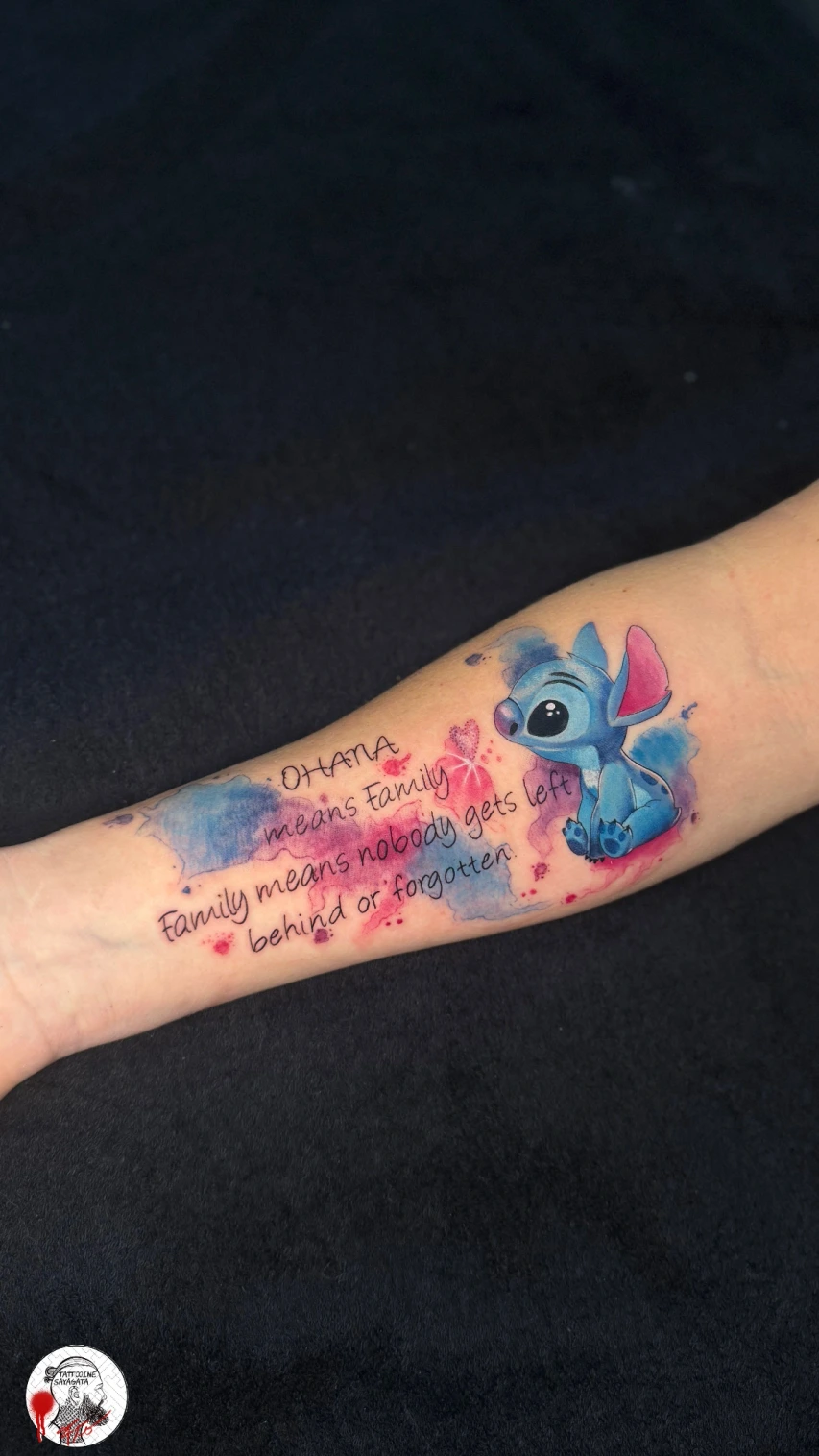 Farbiges Tattoo bei Tattooine Sayagata München